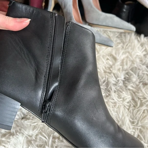 Sold - Picture 3 of 8